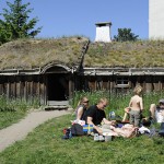 Visitors have a picnic in the open-air museum. Photo: Viveca Ohlsson/Kulturen Visitors have a picnic in the open-air museum. Photo: Viveca Ohlsson/Kulturen