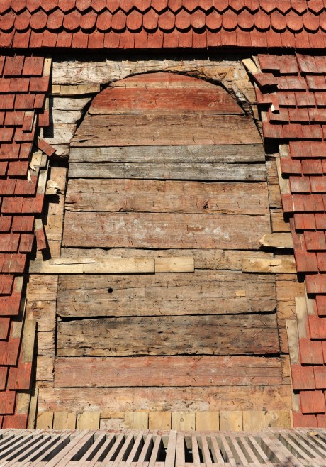 Byggnadsarkeologiska undersökningar av Bosebo kyrka. Foto: Viveca Ohlsson/Kulturen