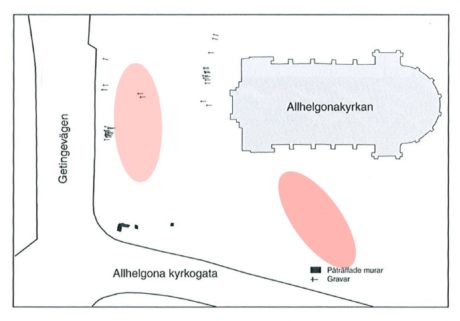 Den här planen är hämtad ur boken "Kyrkornas Lund" av Gunilla Gardelin (2015). De rosa ovalerna markerar de områden där 2016 års förundersökningschakt placerats.