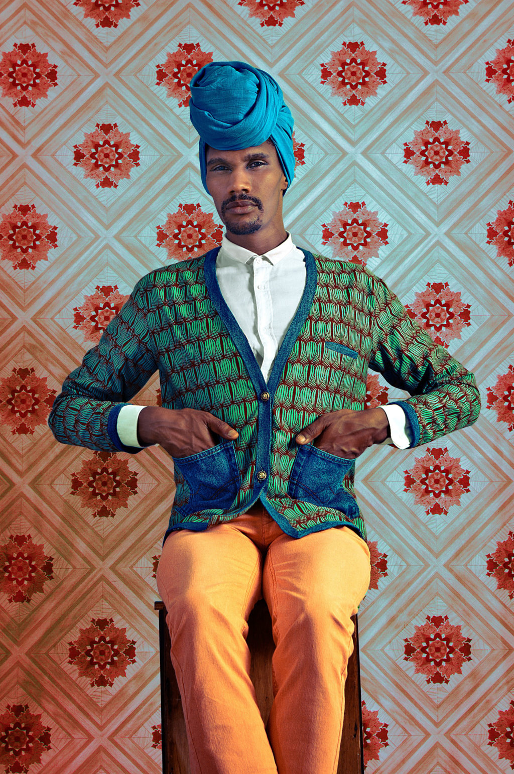 Porträtt från utställningen "The Studio of Vanities" med fotografier av den senegalesiska fotografen Omar Victor Diop (© Omar Victor Diop, Courtesy Galerie MAGNIN-A, Paris.)