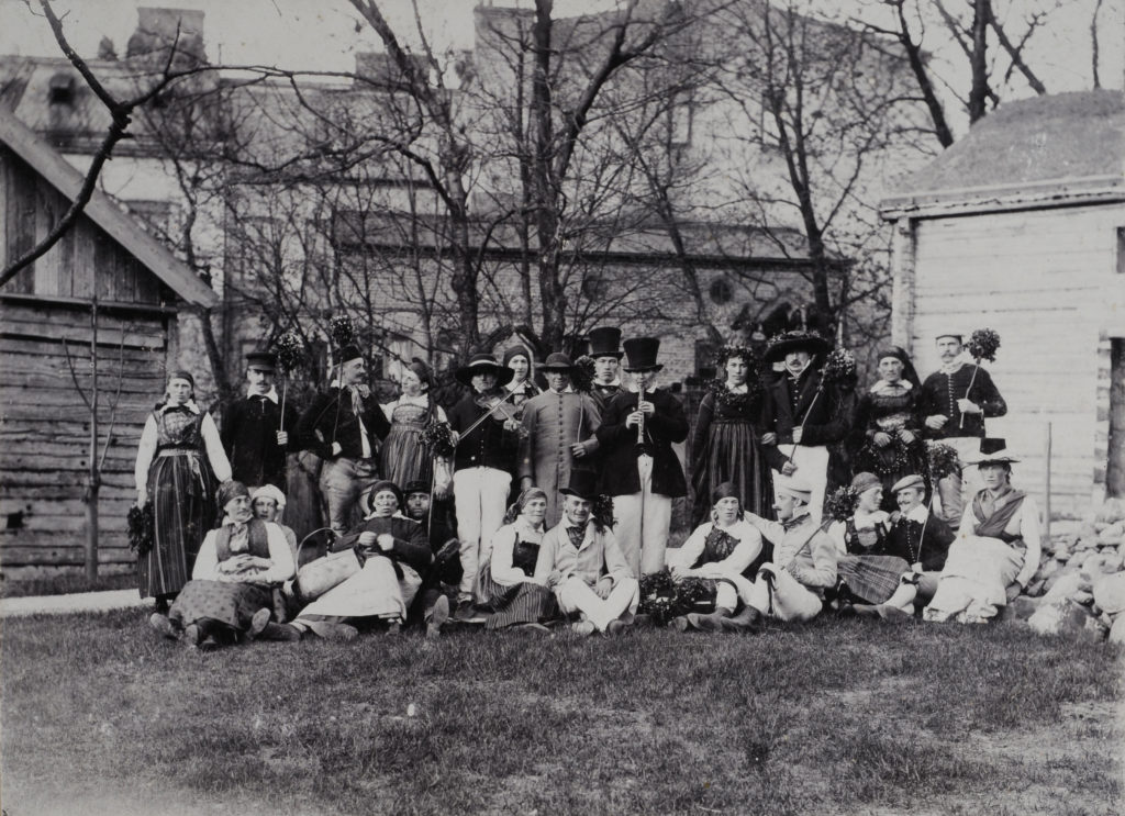 Höstmarknad på Kulturen i Lund på 1890-talet. Fotograf okänd.