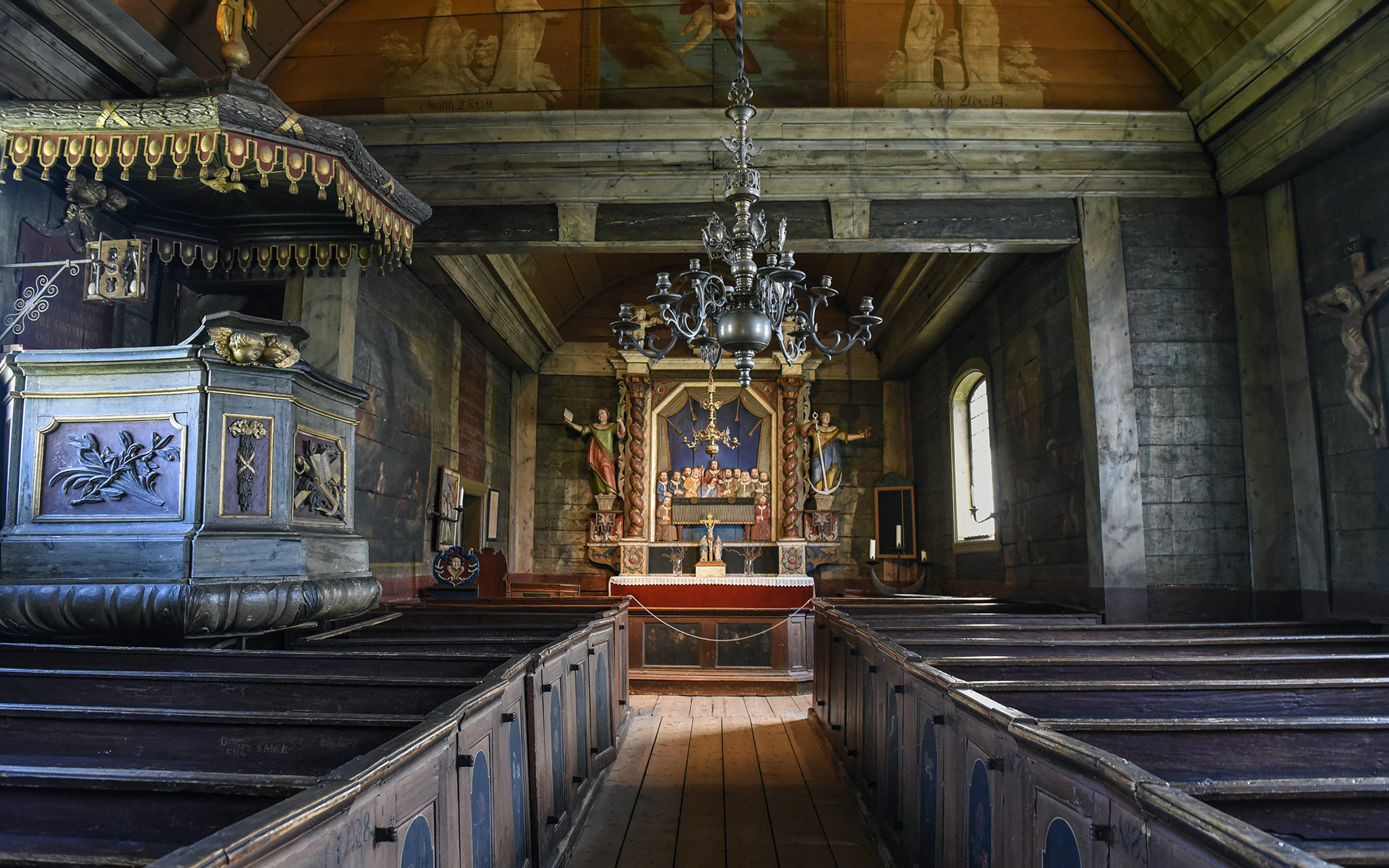 Bosebo kyrka med altare och predikstol från slutet av 1700-talet. Foto: Viveca Ohlsson, Kulturen