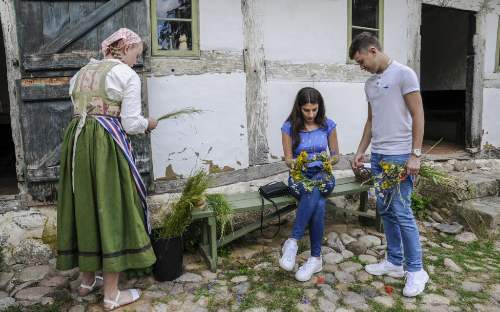 Midsommaröppet på Gamlegård på Kulturens Östarp. Foto: Viveca Ohlsson, Kulturen